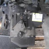 CAMBIO peugeot 206 1.4 hdi 2003 -8HX- 5M