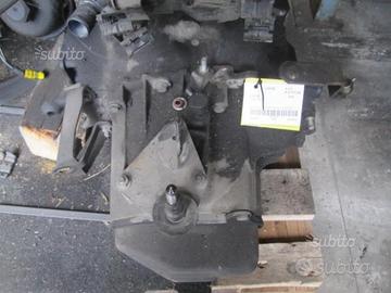 CAMBIO peugeot 206 1.4 hdi 2003 -8HX- 5M