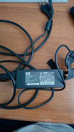 Caricabatterie HP notebook PPP012H-S 90W.