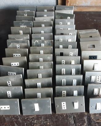 Placche elettriche interruttori