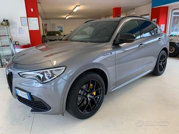 Alfa Romeo Stelvio 2.0 Turbo 280 CV AT8 Q4 – Full 