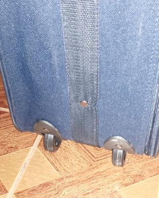 Valigia con due ruote