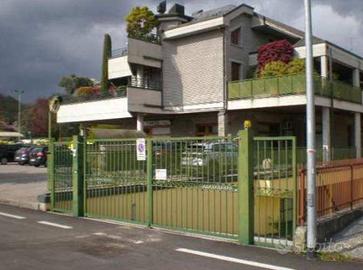 Immobile in asta di 1050 m² a Mariano Comense