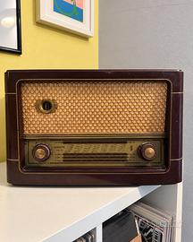 Radio Magnadyne FM21 a valvole anni ’50
