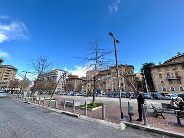 4 LOCALI A ROMA