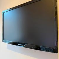 TV LED Samsung 22” HDTV *Schermo non funzionante”