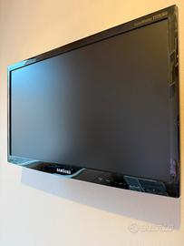 TV LED Samsung 22” HDTV *Schermo non funzionante”