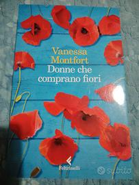 Donne che comprano i fiori 