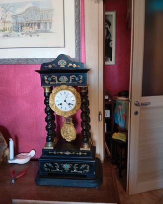 orologio antico a pendolo 