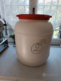 Scatola fusto Curtech Holland in plastica dura 62l