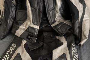 Tuta moto  SUOMY con cerniera per unirla taglia 54