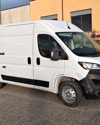 PEUGEOT BOXER 2.2 BLUEHDI 140 CV