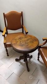 Salottino con tavolo rotondo