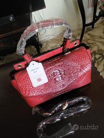 Borsa rossa martellata nova con cartellino