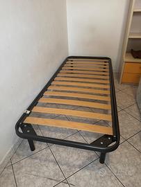 Letto singolo a doghe