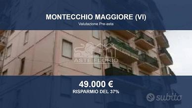 Immobile in asta di 116 m² con più di 5 locali a M