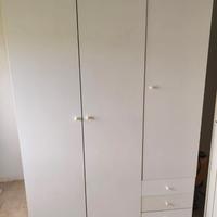Armadio  210 x 150 Profondità 60
