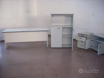 Accessori e arredamendo da ufficio