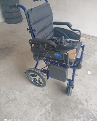 Carrozzina elettrica disabili agila
