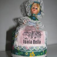 Bambola Artigianale di Isola Bella con Accessorio