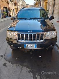 Fuoristrada jeep 