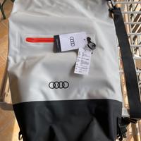 Borsa impermeabile audi nuova con cartellino
