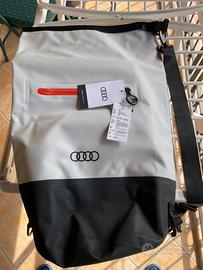 Borsa impermeabile audi nuova con cartellino