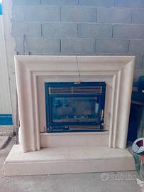 Caminetto sia pellet che legna 