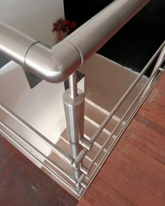 ringhiera in acciaio