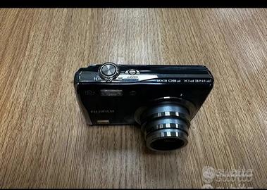 Fujifilm  FinePix F80EXR   da 12 MP