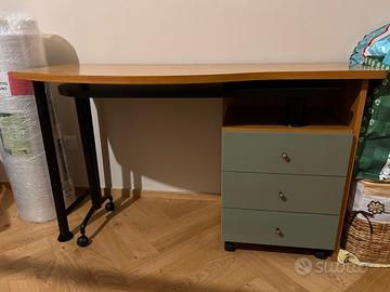 Scrivania doppio piano