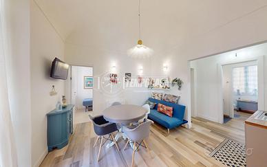 Trilocale in pieno centro storico con box auto