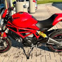 Ducati Monster 797 plus