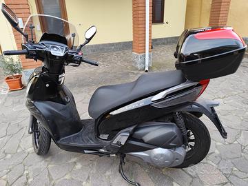 Kymco  300 GTI