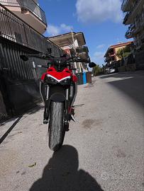 Ducati Streetfighter V2