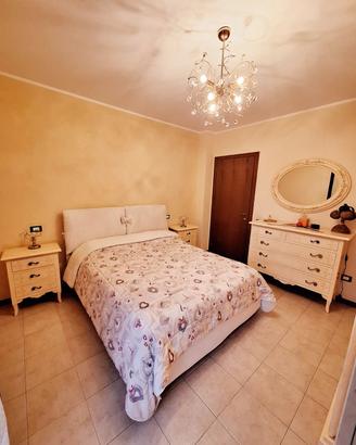 letto matrimoniale dal design elegante