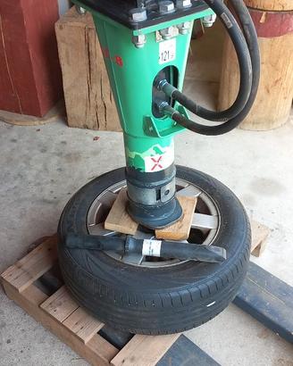 Martello  Montabert  miniescavatore