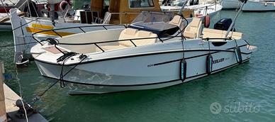 Quicksilver Active 805 (2024)