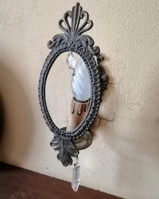 LAMPADARIO IN FERRO BATTUTO E 2 ABAT- JOUR