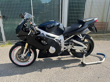 Yamaha R6