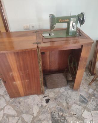 macchina da cucire antica