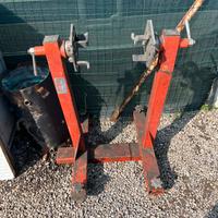 Cavalletto doppio sostegno motore