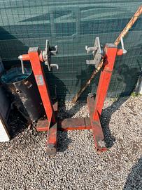 Cavalletto doppio sostegno motore