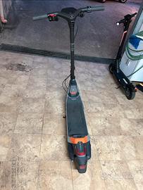 Monopattino Elettrico Segway Ninebot P65