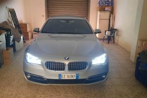 Bmw serie 5 Luxury con 14000 mila km originali 