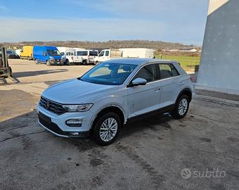 Volkswagen T-Roc 1.6 tdi Advanced FURTO PARZIALE