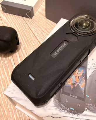 Insta360 X5 + accessori