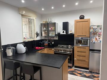 Cucina completa di elettrodomestici
