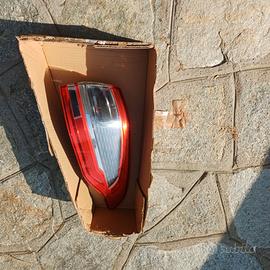 Fanale posteriore dx freccia Ford Smax 2012