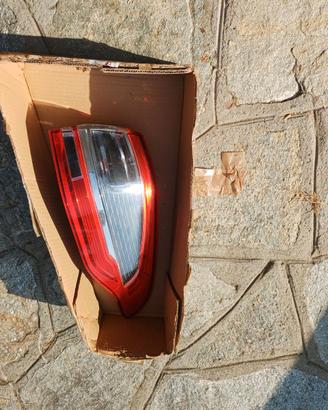 Fanale posteriore dx freccia Ford Smax 2012